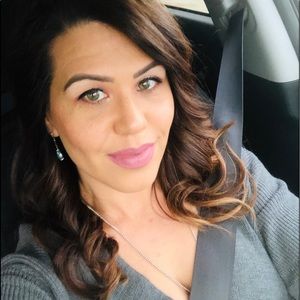 Meet your Posher, Renee